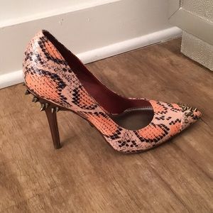 Rachel Roy animal print pumps